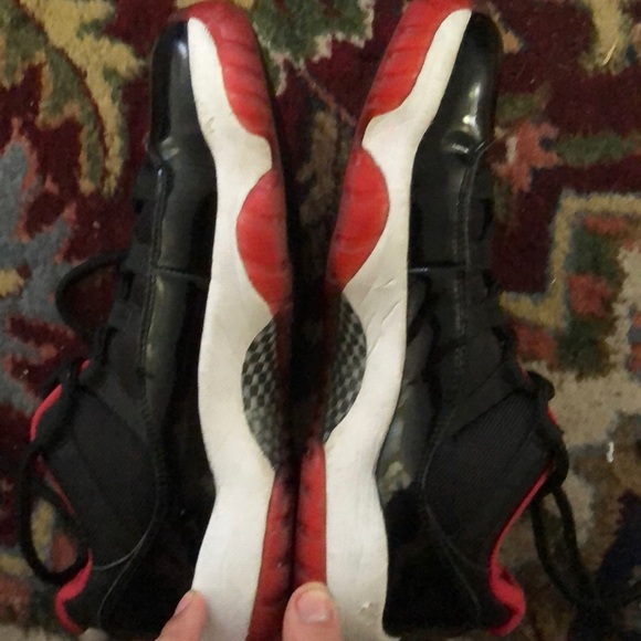 Jordan 11 Bred Lows - Picture 5 of 6